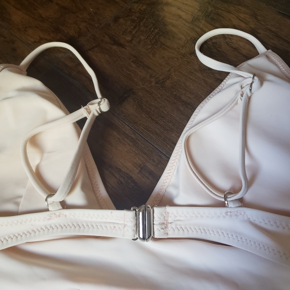 Cupshe Swimsuit 1PC - Picture 5 of 8